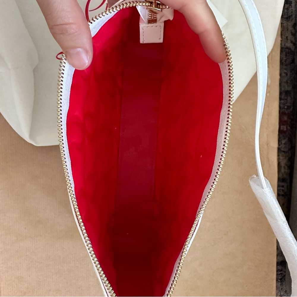 ‼️SOLD‼️Christian Louboutin Loubila Monogram Quilted Leather Shoulder Bag White - Picture 4 of 5